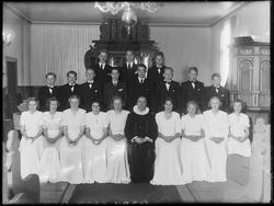 Konfirmanter fra Ullerøy i Skjeberg 1951.