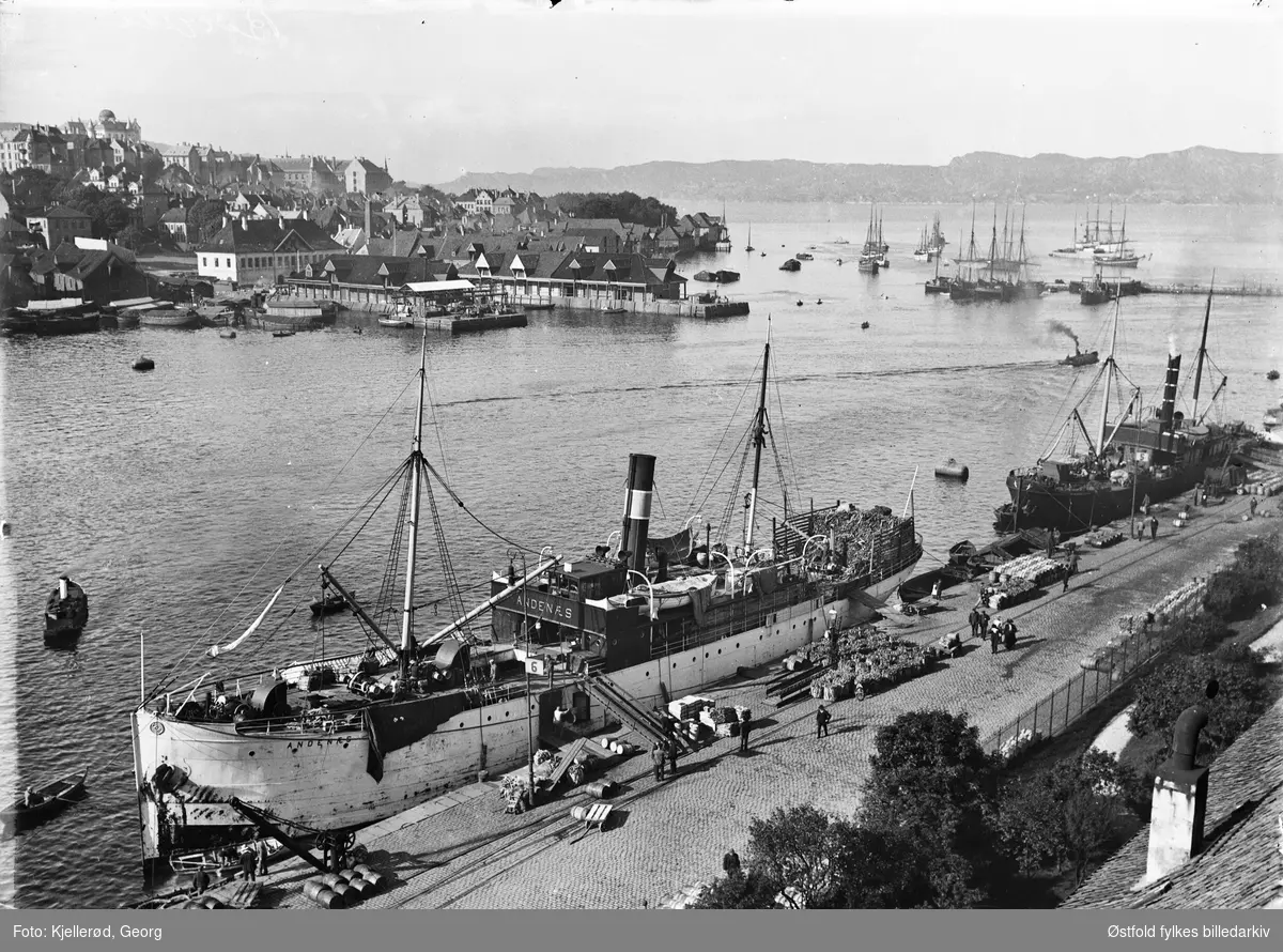Dampskipet Andenæs ved kai Bergen.