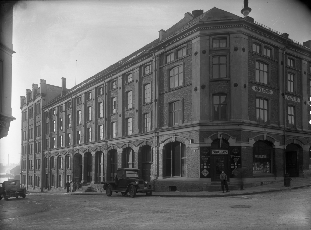"Skiens Aktiemølle". Prinsens gate 1.Fotografert februar 1934.