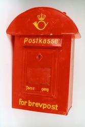Postmuseet, gjenstander, postkasse, brevkasse, nøkkelhull, m