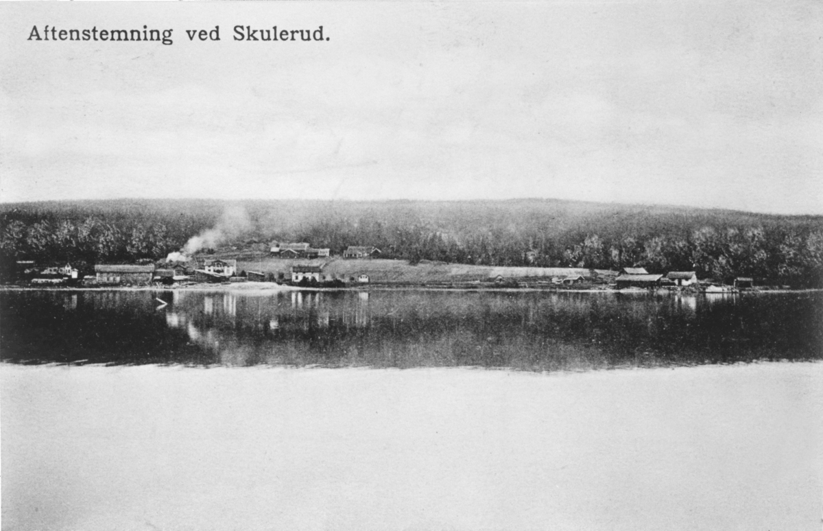 Aftenstemning ved Skulerud. Skulerud stasjon og brygge sett fra Skulerudsjøen.