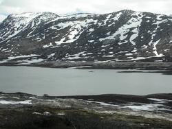 Aursjøen nedtappet 2006. Alvsetra lå på bortsida av Aursjøen