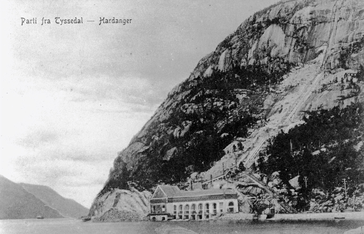 Postkort av Tyssedal kraftstasjon.