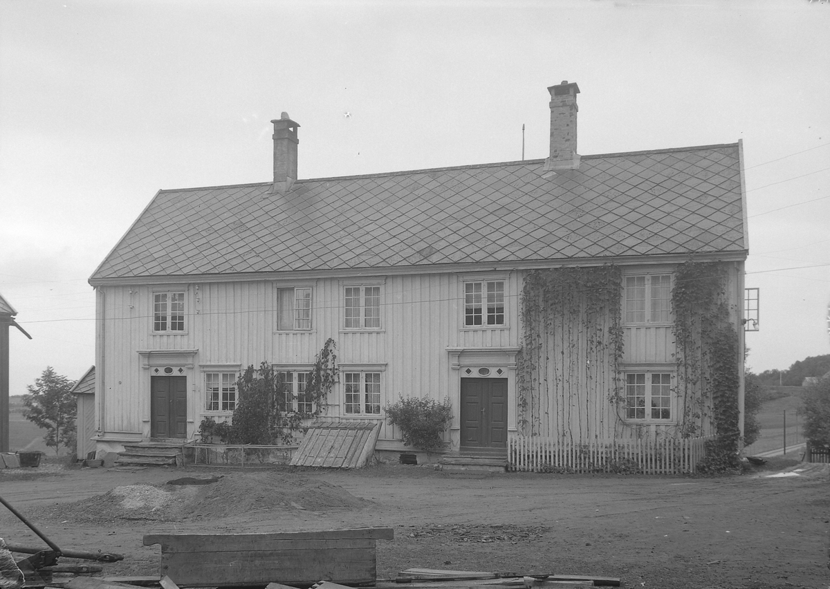 Våningshuset på gården Steinan Øvre, tilhørende Sverre S. Klingenberg