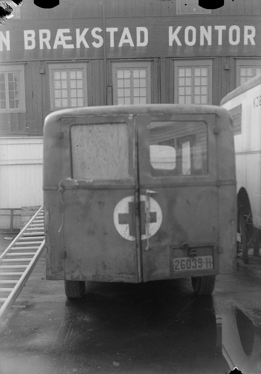 Skadet Chevrolet ambulanse på Anco