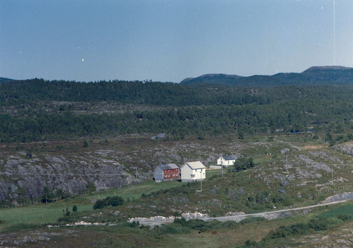 Eiendommene Sørheim og Øvre Solstad ved Balsnes