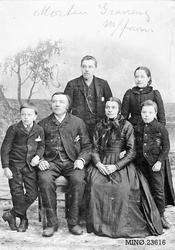 Familiebilde - Morten Graneng med familie