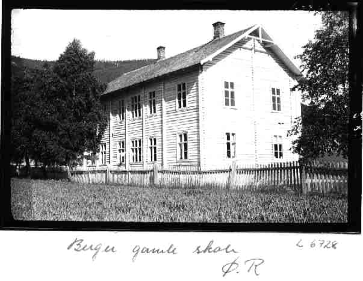 Berger gamle skole, Øvre Rendal, Rendalen