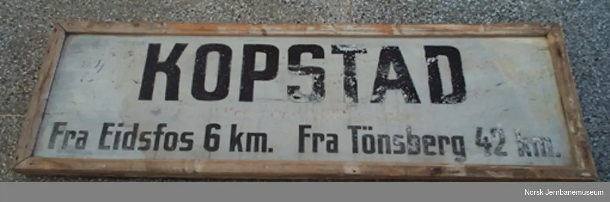Stasjonsskilt fra Kopstad stasjon